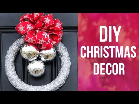 DIY Christmas Tinsel Wreath | Holiday Decor Ideas